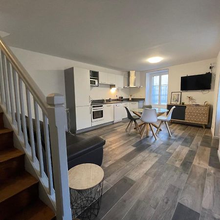 Gite Le Layris Apartment กอมปอง ภายนอก รูปภาพ