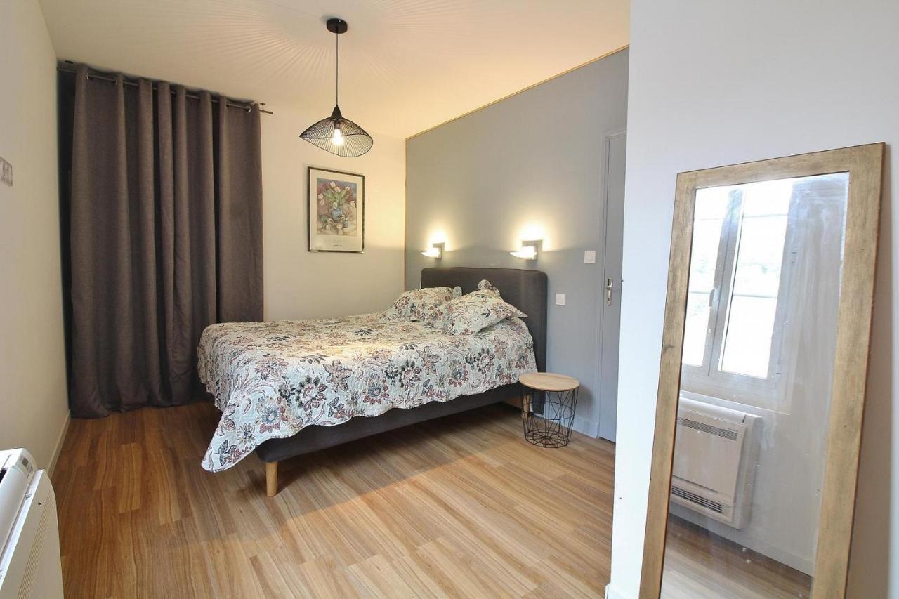 Gite Le Layris Apartment กอมปอง ภายนอก รูปภาพ