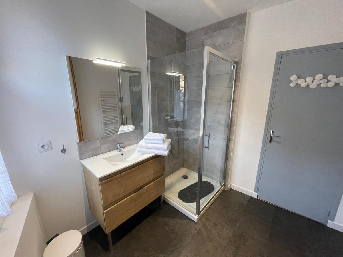 Gite Le Layris Apartment กอมปอง ภายนอก รูปภาพ